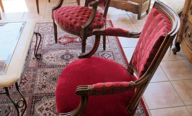 Travaux de rénovation de meubles, Clermont-Ferrand, Tapissier Décorateur Éric Valette